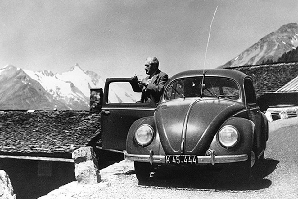 Ferdinand Porsche e o VW Fusca Ferdinand Porsche e o VW Fusca