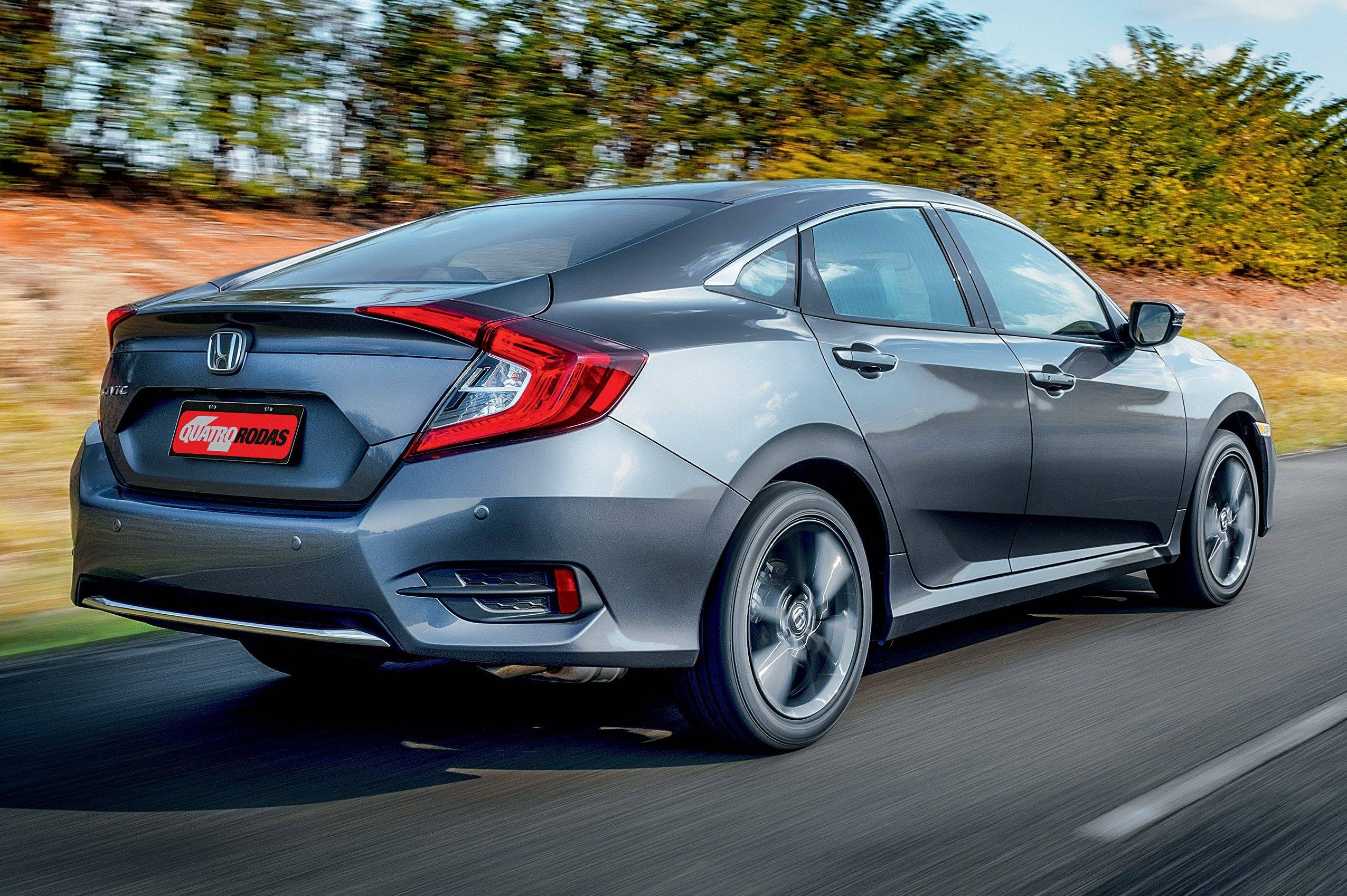 Civic, Corolla e Gol são os carros mais buscados na internet brasileira
