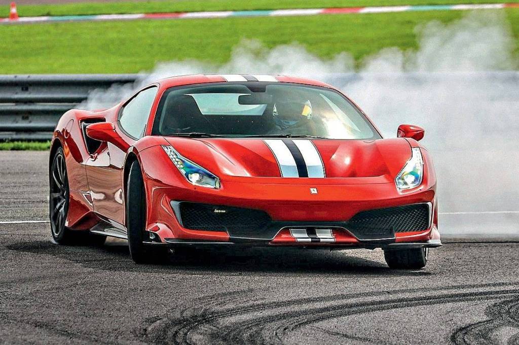 Jeremy Clarkson: 488 Pista faz engolir promessa de nunca mais ter Ferrari