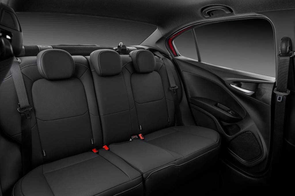 fiat cronos hgt 2020 (9) fiat cronos hgt 2020 (9)