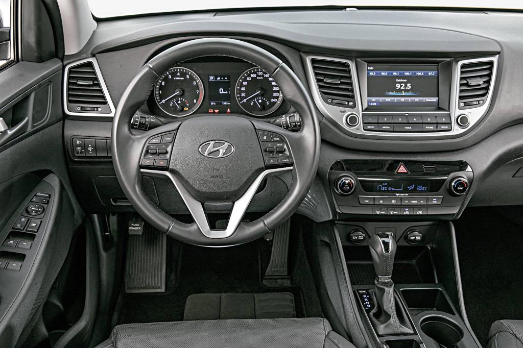 Hyundai New Tucson 1.6 T (2) Hyundai New Tucson 1.6 T (2)