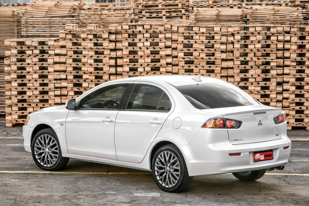Mitsubishi Lancer HL-T (1) Mitsubishi Lancer HL-T (1)