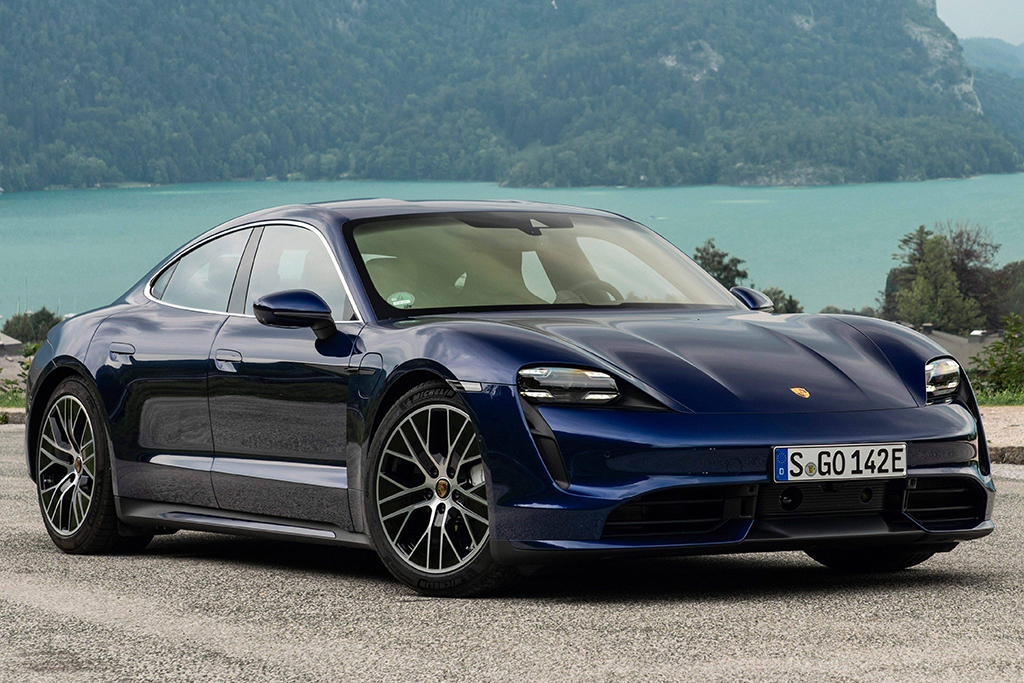 Porsche Taycan capa Porsche Taycan capa