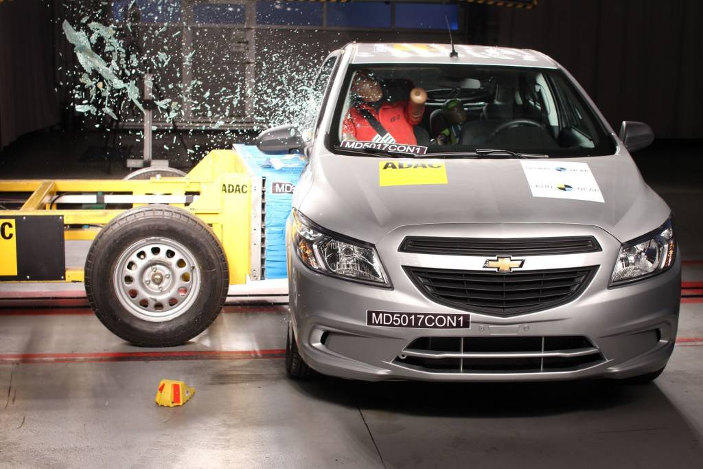 Chevrolet Onix Crash Teste Latin NCAP Latin NCAP: como um órgão com 6 funcionários deixa seu carro mais seguro