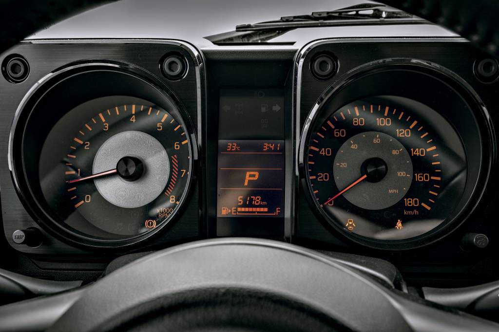 Suzuki jimny sierra Suzuki jimny sierra
