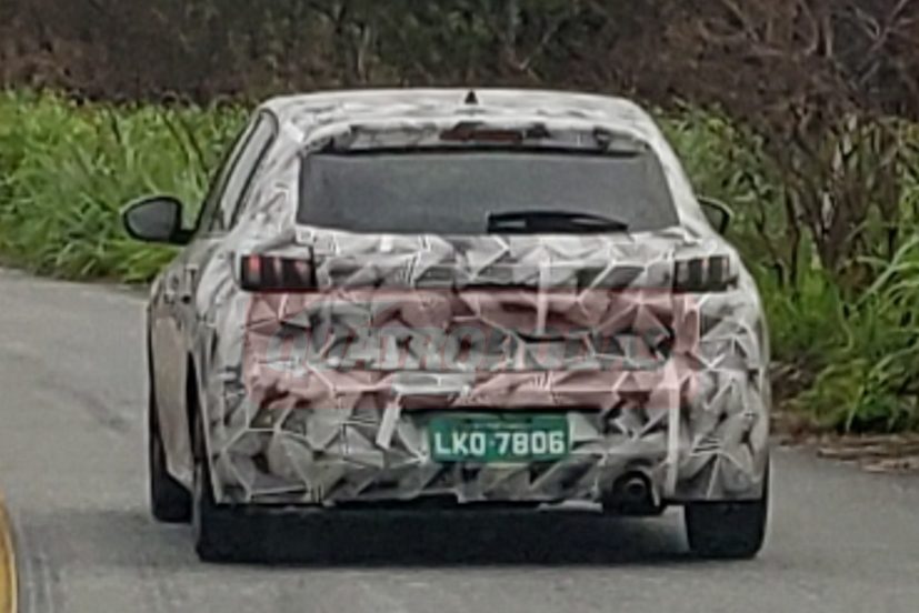 Flagra Peugeot 208 2020 (3) Flagra Peugeot 208 2020 (3)