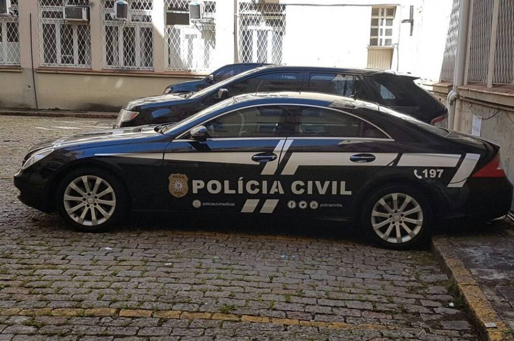 MERCEDES-CLS-500-POLICIA MERCEDES-CLS-500-POLICIA