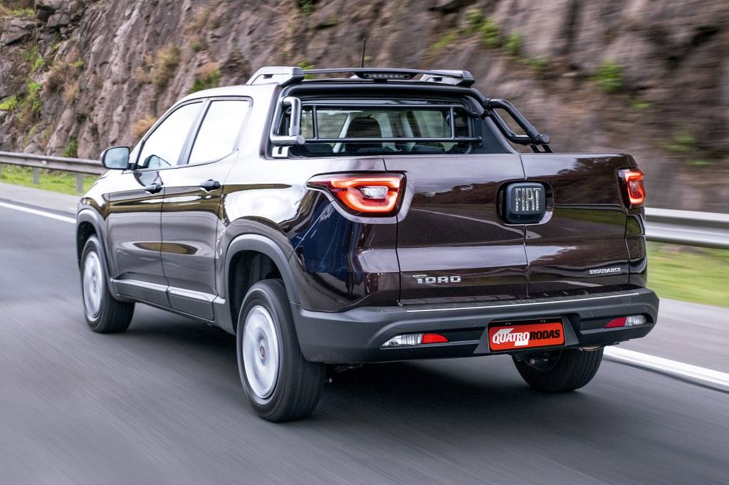 Fiat Toro Endurance MT Os itens que a Fiat Strada Volcano tem e uma Toro R$ 10.000 mais cara não