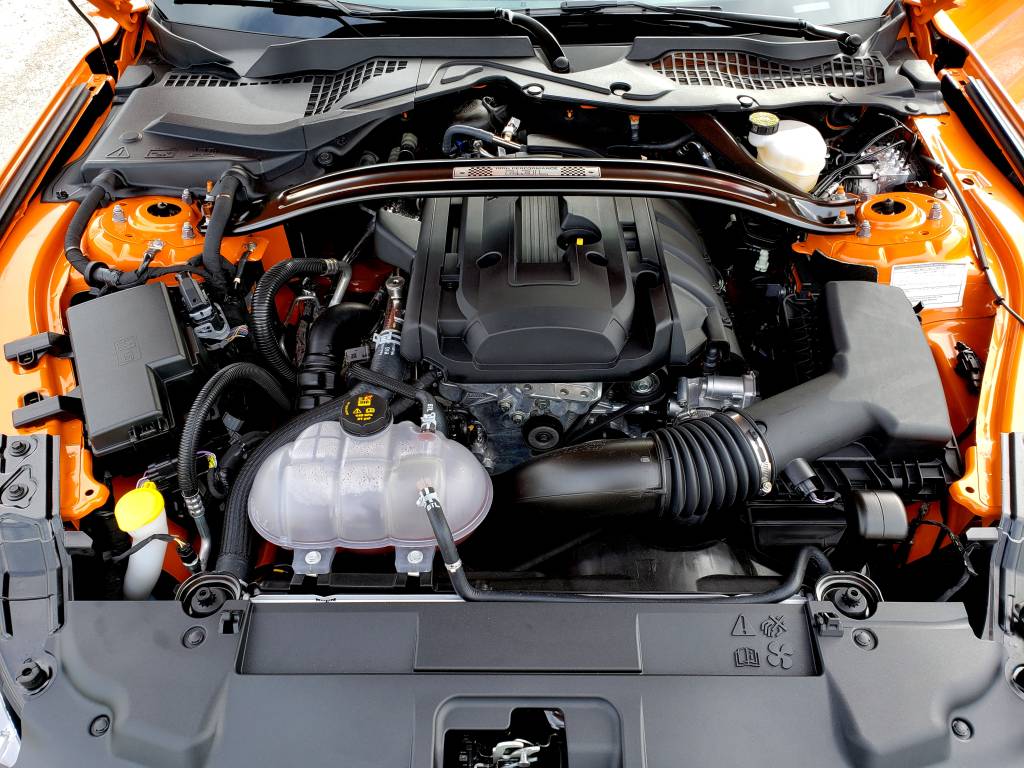 Ford Mustang 2.3 EcoBoost (14) Ford Mustang 2.3 EcoBoost (14)
