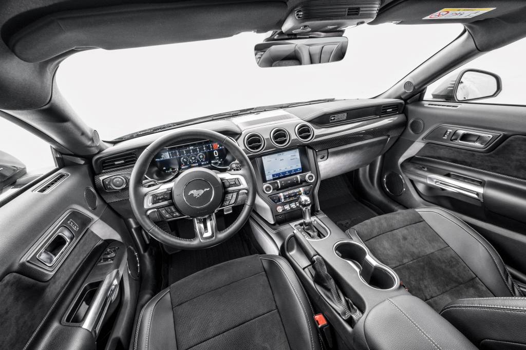 Ford Mustang Black Shadow 2020 4 Ford Mustang Black Shadow 2020 4