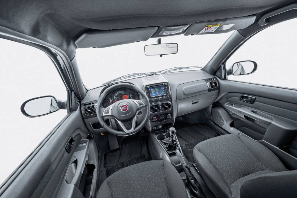 Fiat Strada Freedom Cabine Dupla (2) Fiat Strada Freedom Cabine Dupla (2)