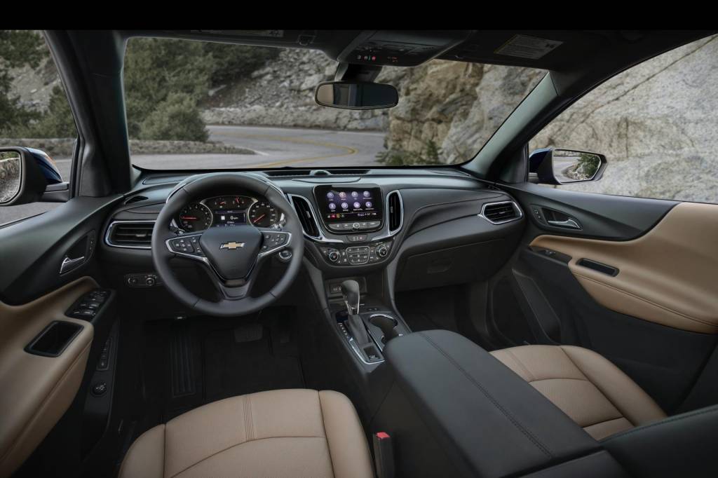 2021-Chevrolet-Equinox-Premier-16 Versões convencionais não tem mudança no painel