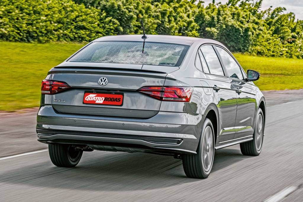 VW Virtus GTS Comparativo: VW Virtus GTS tem preço de Jetta, mas é tão bom quanto?