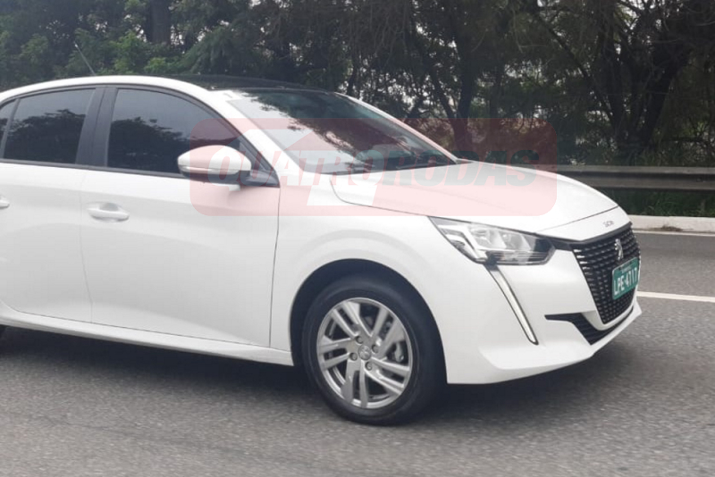 Flagra Peugeot 208 2021 (2) Flagra Peugeot 208 2021 (2)