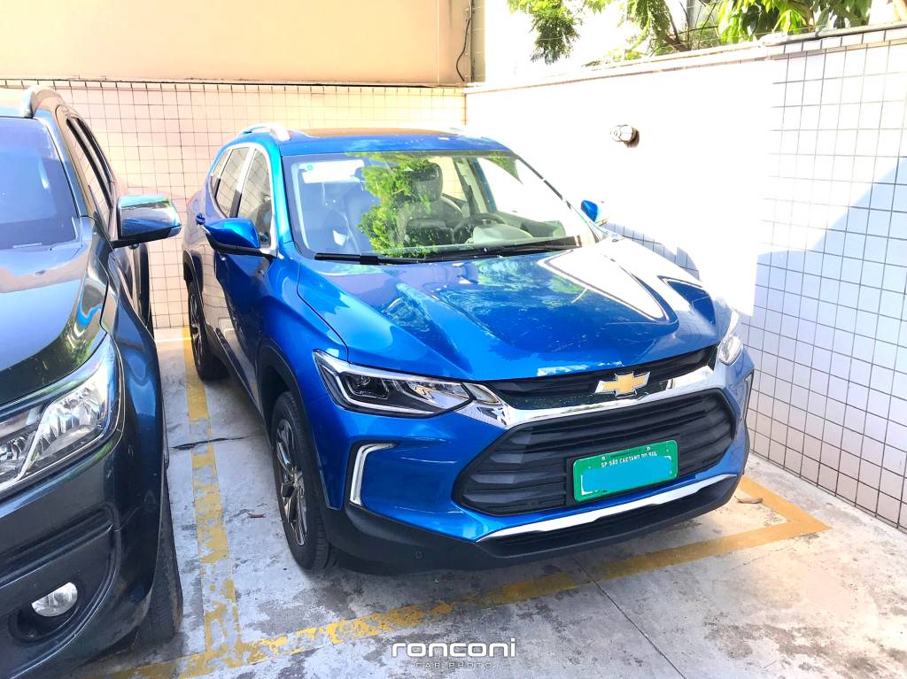 Chevrolet Tracker 2020 Flagra: novo Chevrolet Tracker terá alerta de colisão e teto panorâmico