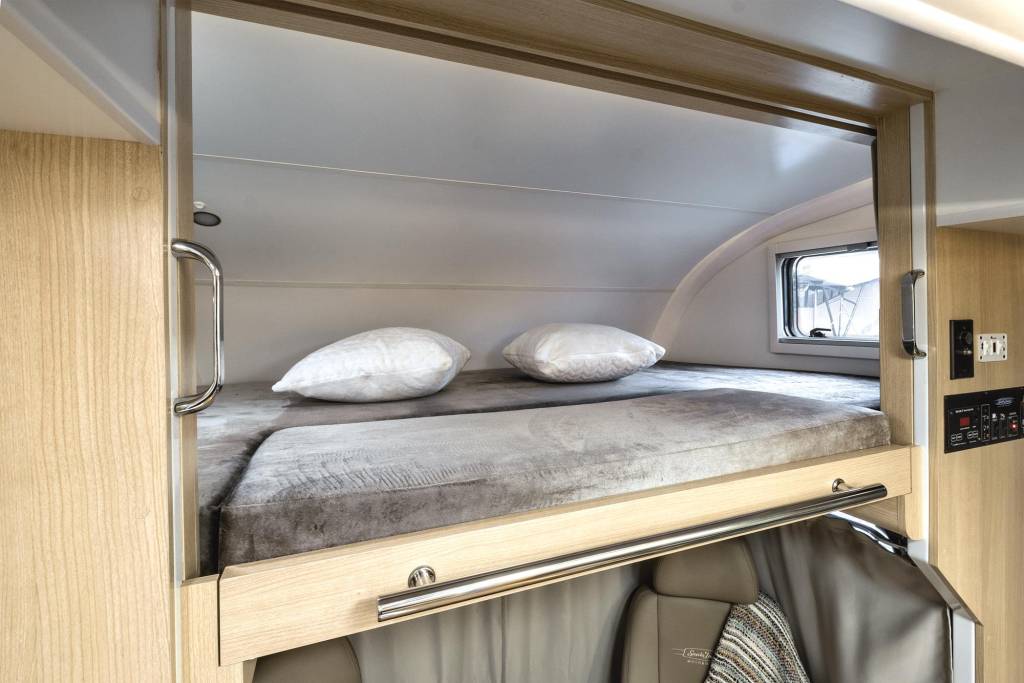 quarto-extra Motorhome Santo Inácio