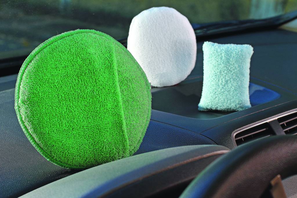 Teste do especialista: qual aplicador de microfibra é mais suave ao carro?