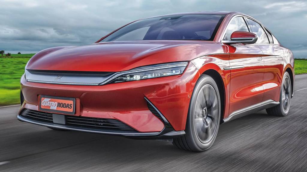 BYD Han testado por QUATRO RODAS BYD Han