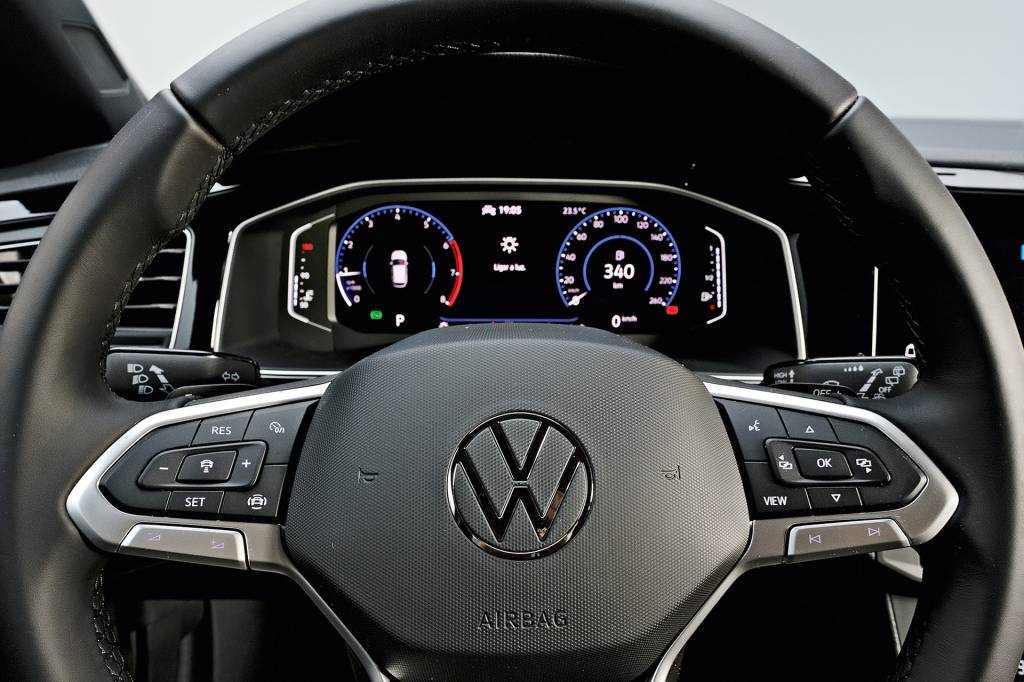 VW Nivus Highline 200 TSI Já andamos: novo VW Nivus é mais emocional que Polo e racional que T-Cross