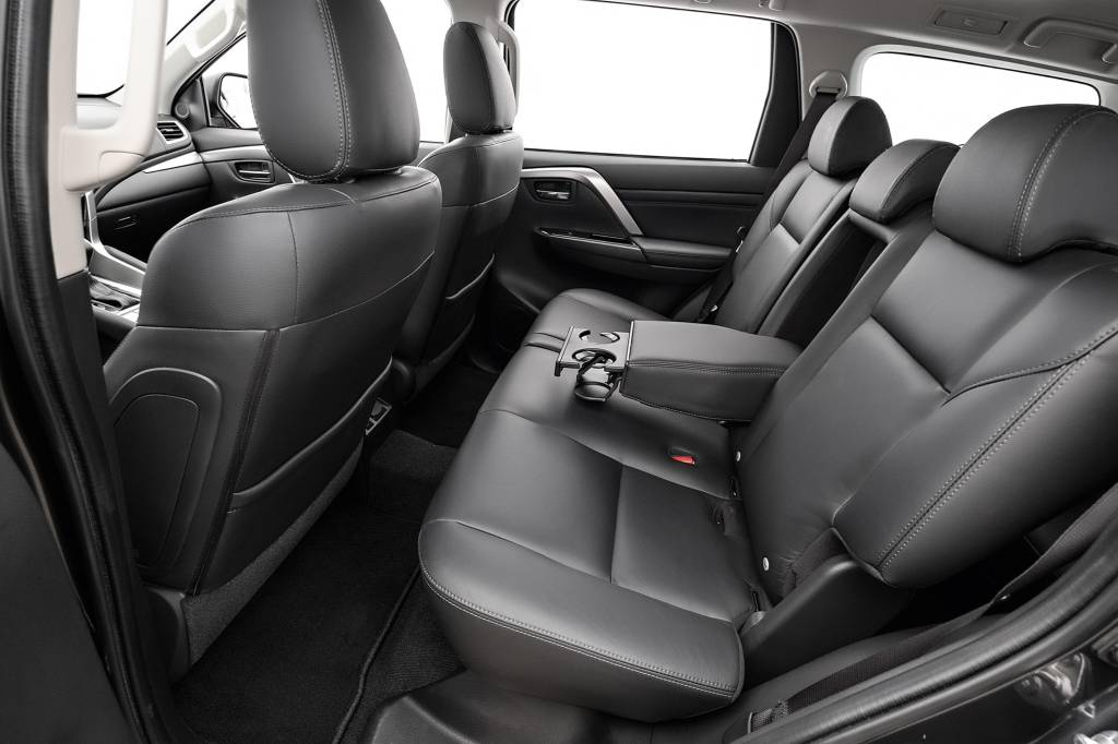 Mitsubishi Pajero Sport 2021 (7) Mitsubishi Pajero Sport 2021 (7)