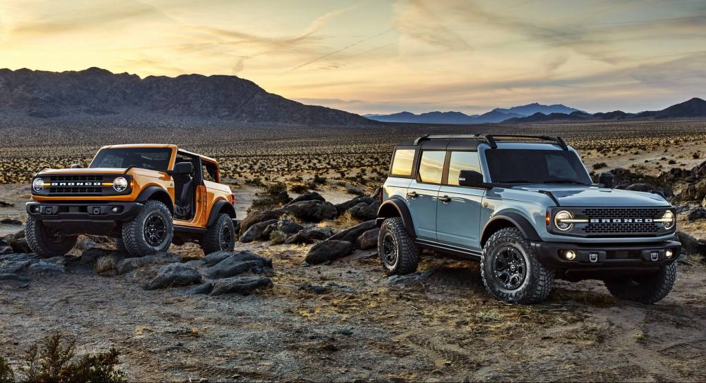 2021-Ford-Bronco-Family-01 2021-Ford-Bronco-Family-01