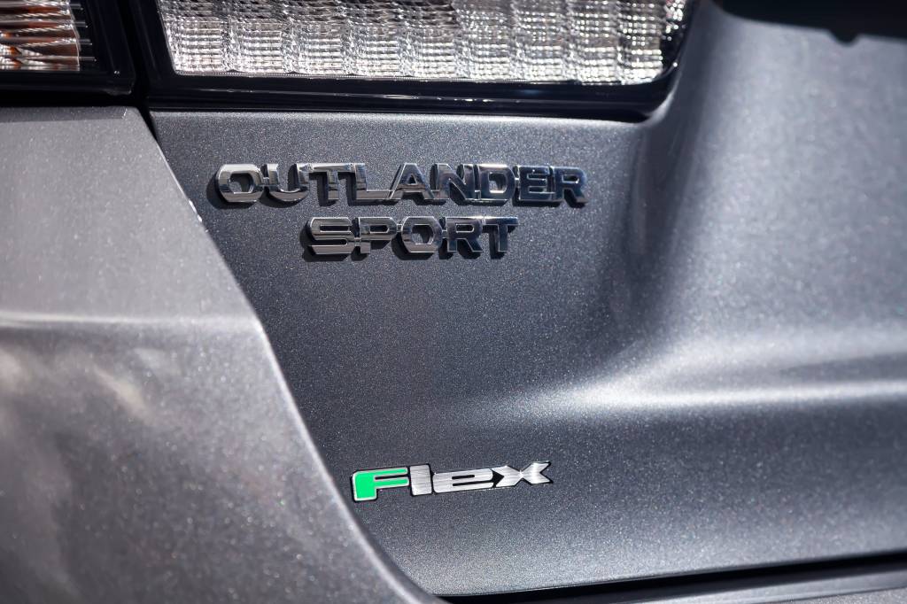 Mitsubishi Outlander Sport 2021 (10) Mitsubishi Outlander Sport 2021 (10)