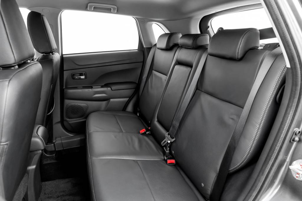 Mitsubishi Outlander Sport 2021 (15) Mitsubishi Outlander Sport 2021 (15)