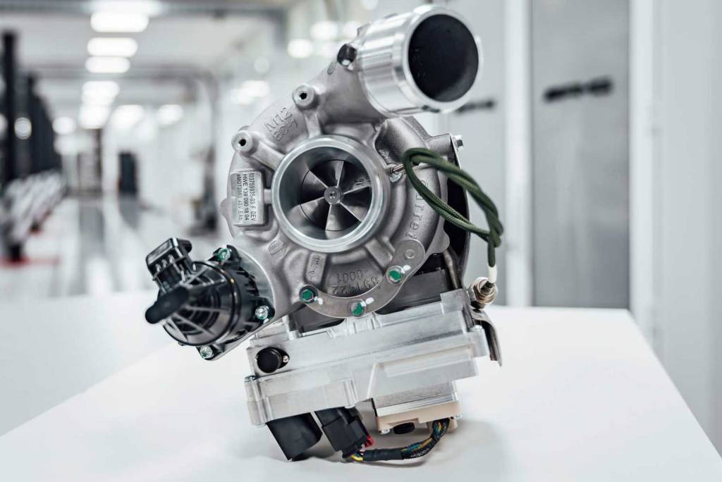 Mercedes quer revolucionar carros com motor de 4 cm e tecnologia da F1