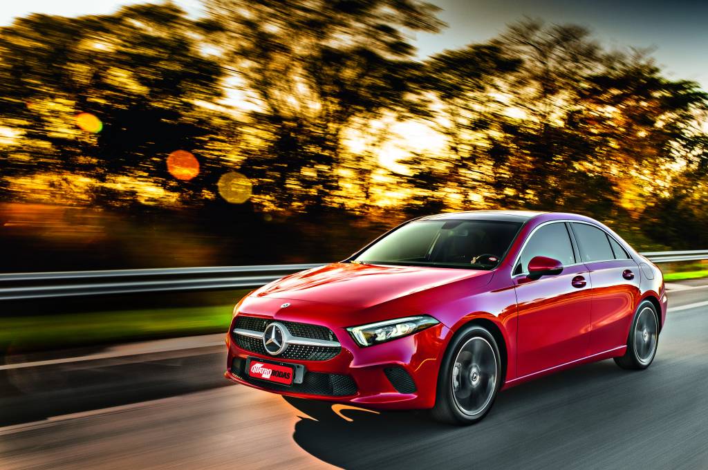 MERCEDES CLASSE A A200 Teste: Mercedes-Benz A 200 traz prestígio e conteúdo em embalagem compacta
