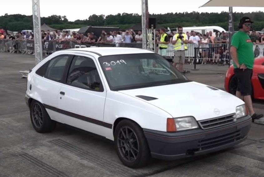 Chevrolet Kadett é “matador de Audi” em evento de arrancada na Alemanha