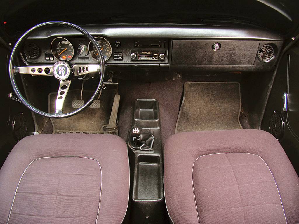 Opala SS – Grandes Brasileiros Interior do Opala SS, modelo 1976 da Chevrolet, testado pela revista Quatro Rodas.