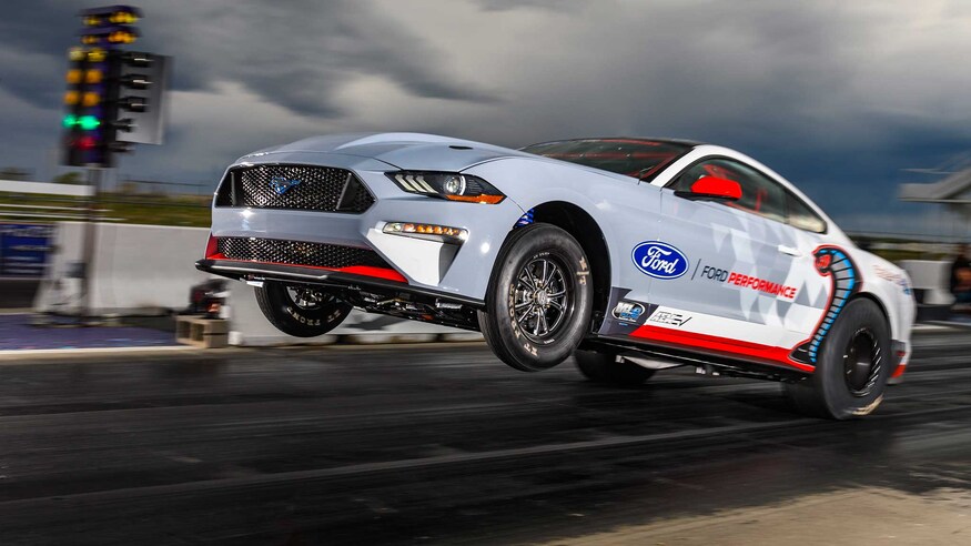 Ford-Mustang-Cobra-Jet-1400-Electric-dragster-5 copbra jet