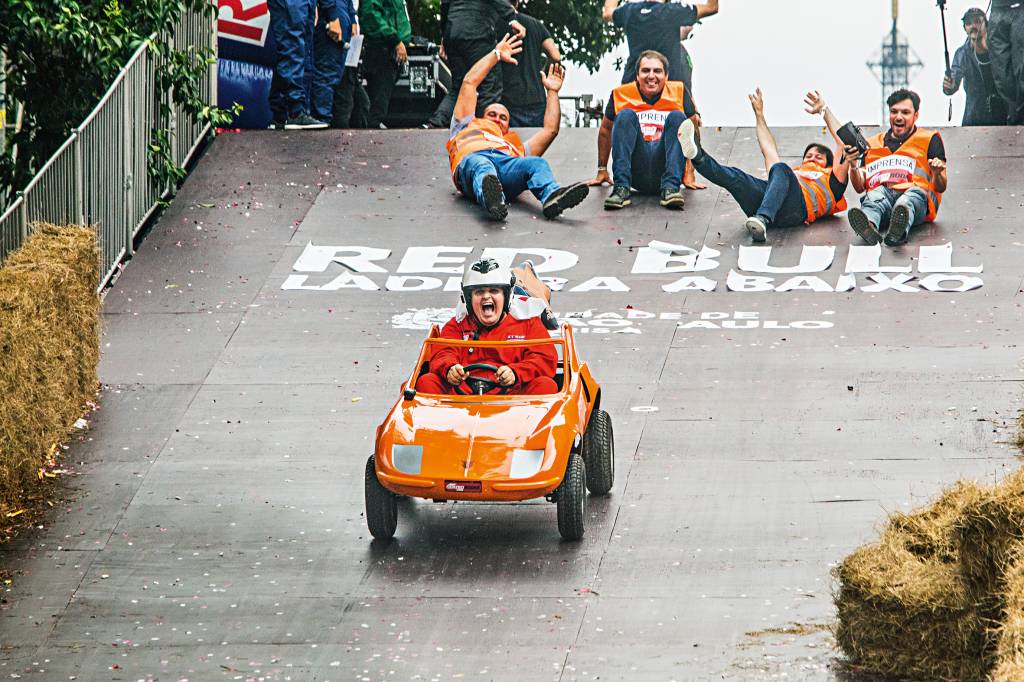 Reportagem – Puma GT 4 R As grandes reportagens que marcaram os 60 anos de QUATRO RODAS