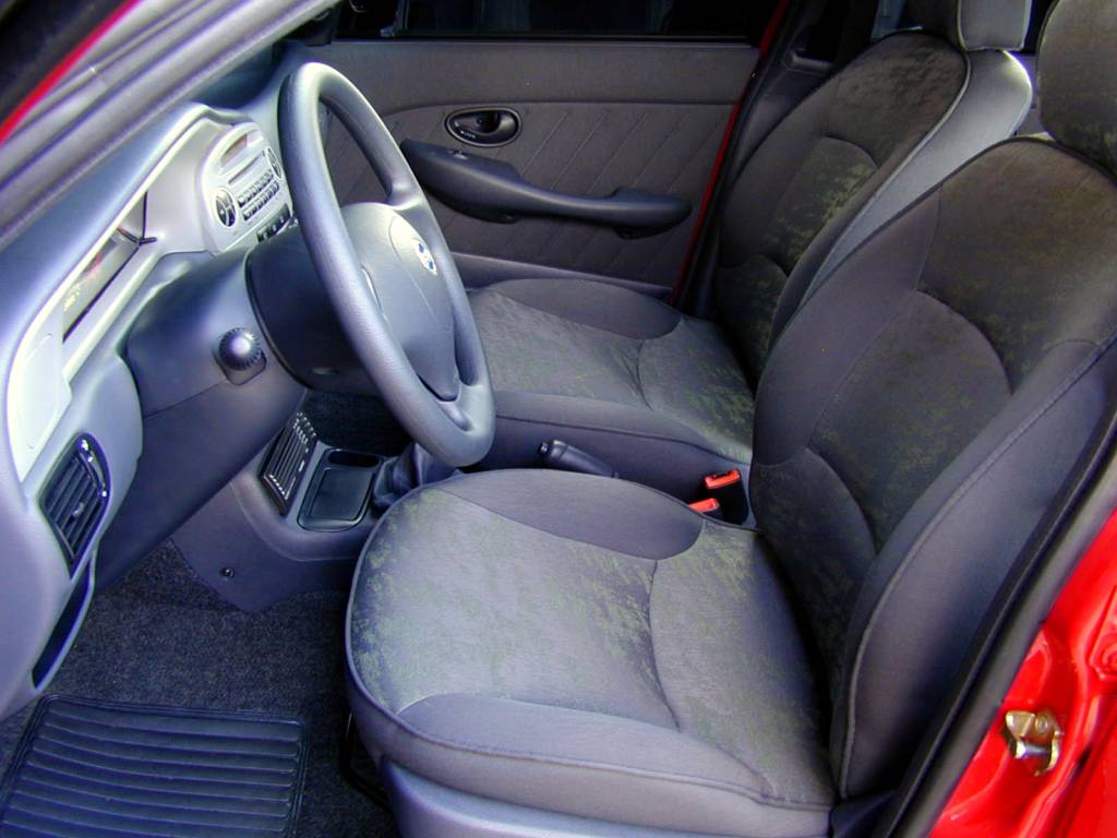 Interior da Palio Adventure, da Fiat. Interior da Palio Adventure, da Fiat.