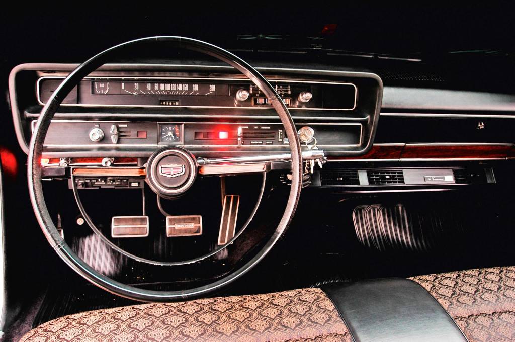 Painel do Galaxie Landau modelo 1976, da Ford. Painel do Galaxie Landau modelo 1976, da Ford.