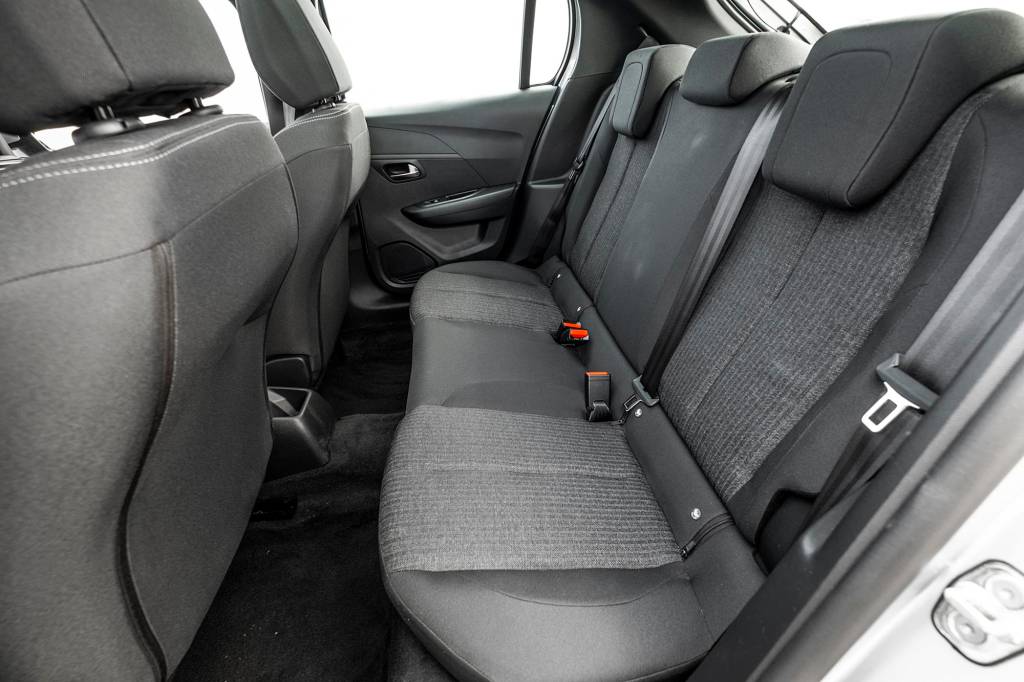 Peugeot 208 Active Pack 2021 (21) Peugeot 208 Active Pack 2021 (21)