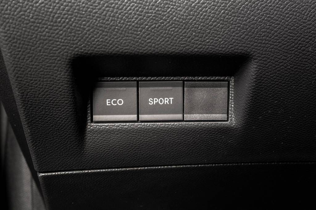 Peugeot 208 Active Pack 2021 (32) Peugeot 208 Active Pack 2021 (32)