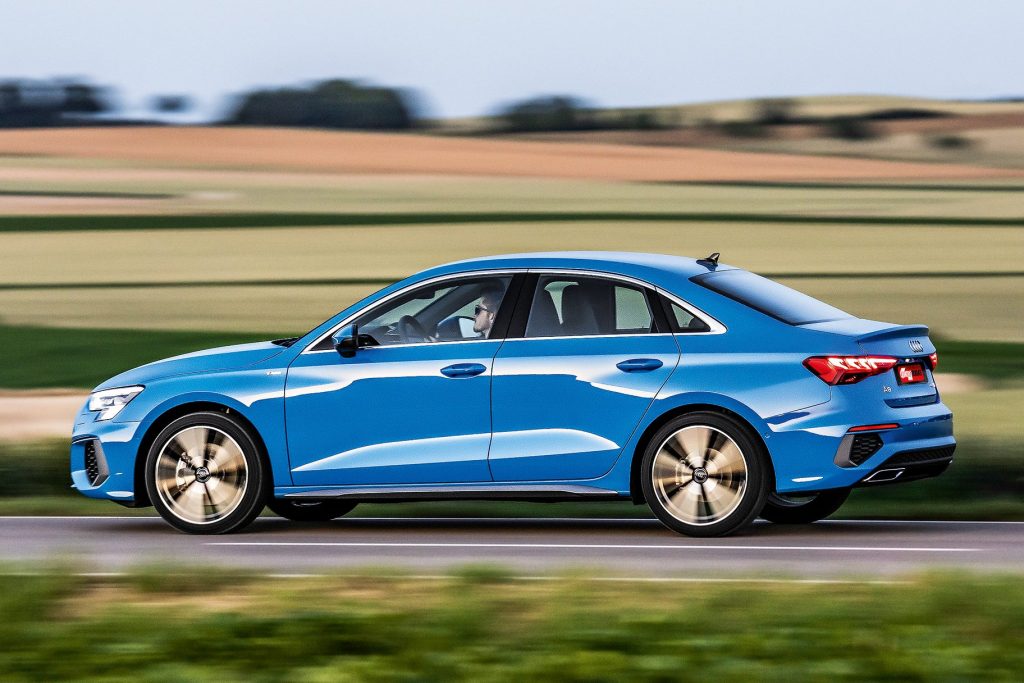 Audi A3 Sedan 35 TFSI MHEV Audi A3 Sedan 35 TFSI MHEV