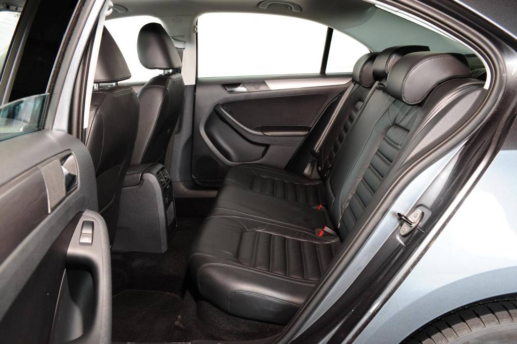 Banco traseiro do Jetta TSI, modelo 2011 da Volkswagen, durante teste comparativ Banco traseiro do Jetta TSI, modelo 2011 da Volkswagen, durante teste comparativ