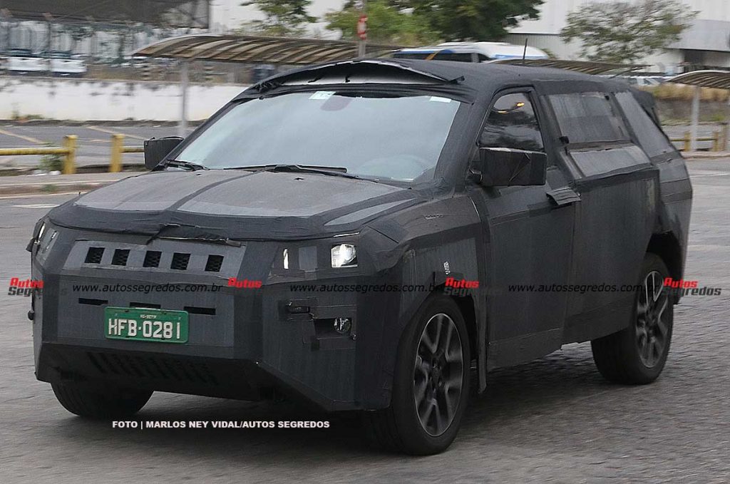 FLAGRA-JEEP-598-COMPASS-7-LUGARES-4-1024×679 FLAGRA-JEEP-598-COMPASS-7-LUGARES-4-1024×679