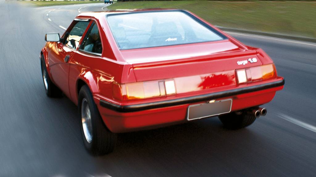 O Targa, esportivo da Miurga testado pela revista Quatro Rodas. O Targa, esportivo da Miurga testado pela revista Quatro Rodas.