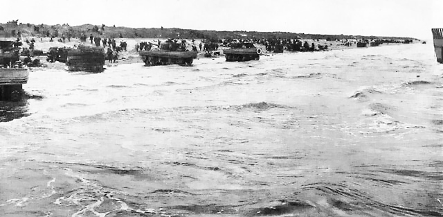 DD_tanks_on_Utah_beach DD_tanks_on_Utah_beach