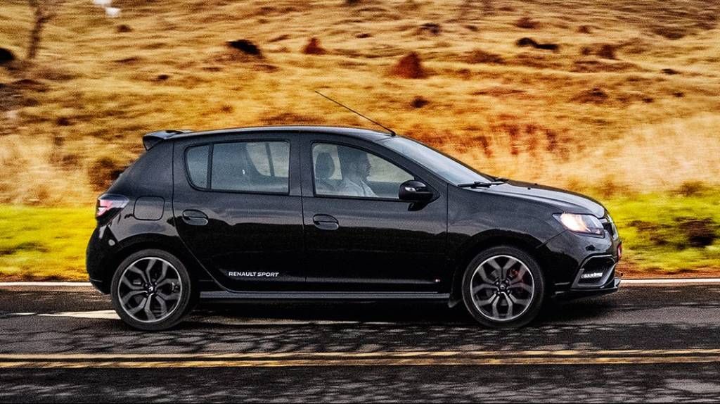 ONIX RS SANDERO RS Sandero RS