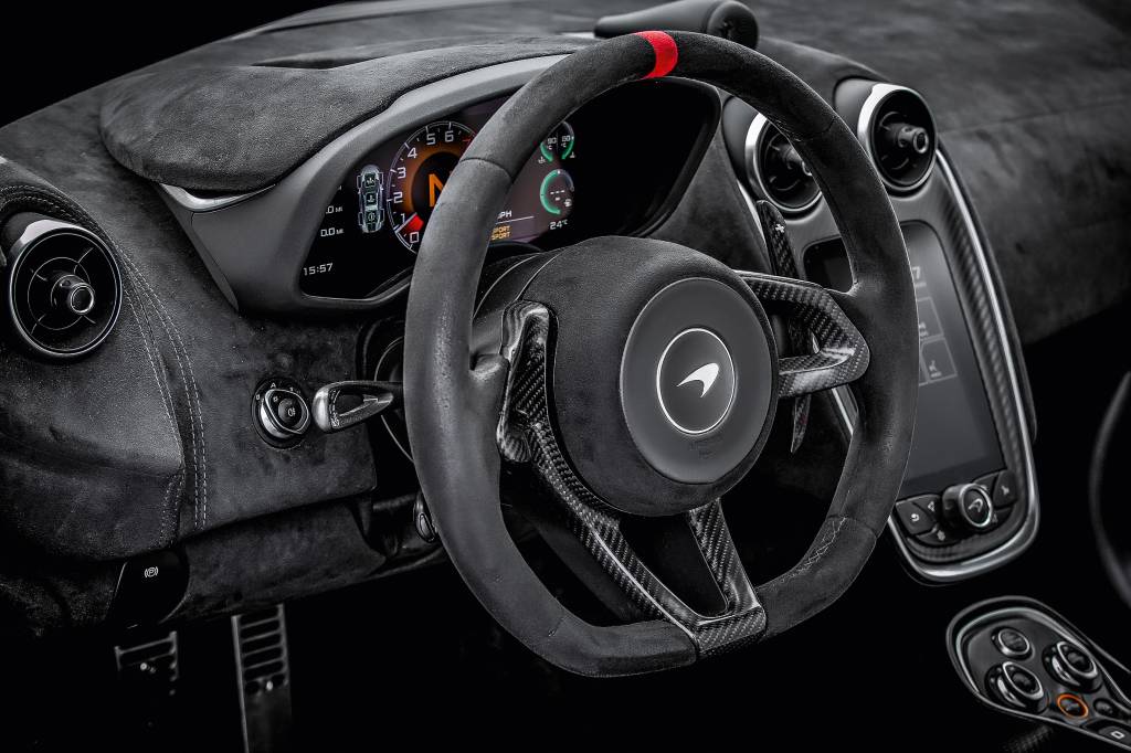 McLaren-620R-Media-Drives_12 McLaren-620R-Media-Drives_12