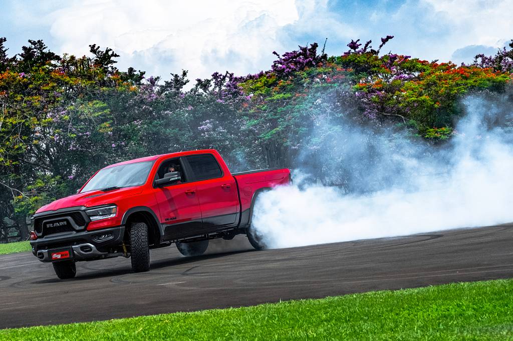Nova Ram 1500: 75 fotos exclusivas da picape mais potente do Brasil