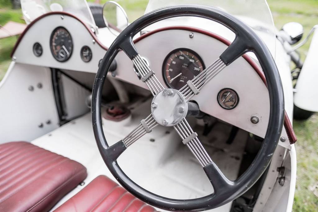 Volante do Allard J2 Volante do Allard J2