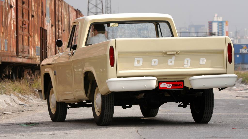 Picape Dodge D 100, ano 1970 da Chrysler, pertencente ao proprietario Fábio Stei_3 Picape Dodge D 100, ano 1970 da Chrysler, pertencente ao proprietario Fábio Stei_3