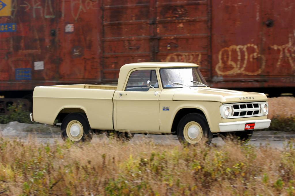 Picape Dodge D 100, ano 1970 da Chrysler, pertencente ao proprietario Fábio Stei_6 Picape Dodge D 100, ano 1970 da Chrysler, pertencente ao proprietario Fábio Stei_6