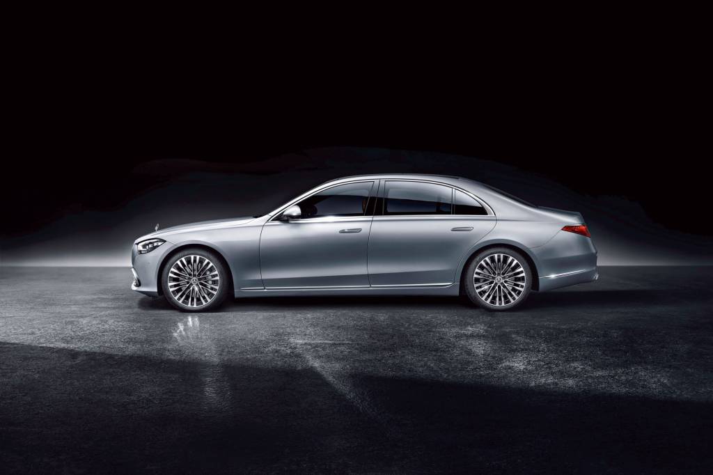 Mercedes-Benz S-Klasse, V223, 2020 Mercedes-Benz S-Klasse, 2020, Studioaufnahme, Exterieur: Hightechsilber // Mercedes-Benz S-Class, 2020, studio shot, exterior: hightech silver
