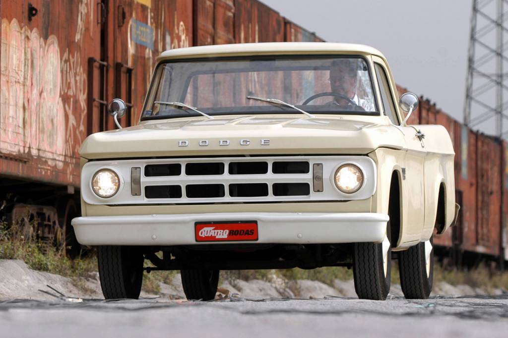 Dodge D 100 era picape nacional mais potente muito antes da Rampage